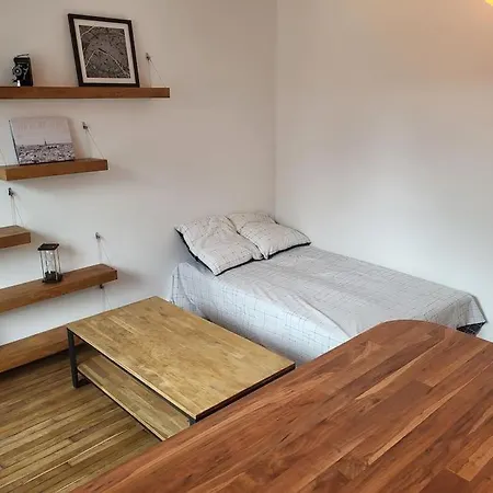 Apartment Porte De Clichy Paris